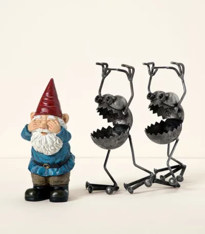 Gnome-be-gones With Gnome