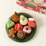 Giant Christmas Macarons Set