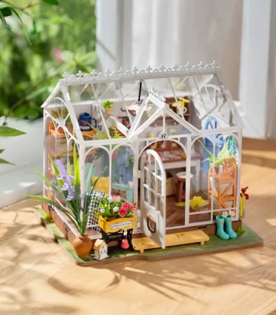 Gardener’s Dream Escape Diy Kit