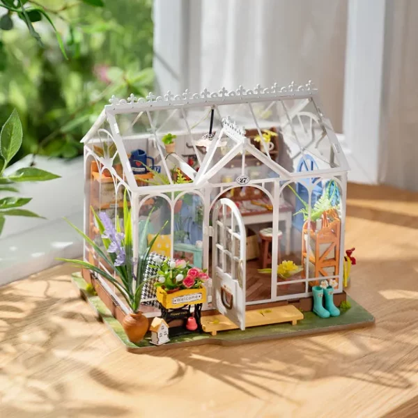 Gardener’s Dream Escape Diy Kit