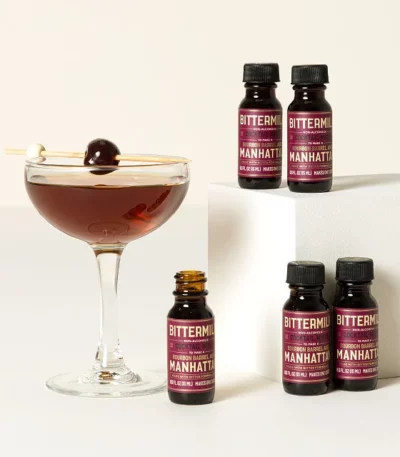 On-the-go Manhattan Cocktail Set