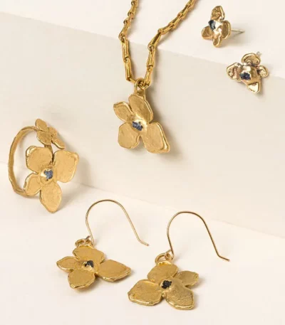 Raw Blue Sapphire Hydrangea Jewelry