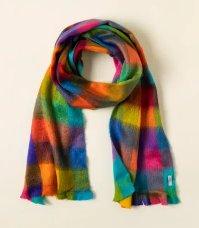Seamless Rainbow Scarf